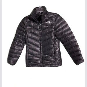 The North Face 550 Puffer Jacket 75% Goose Down Women’s XS Black Long Sleeve